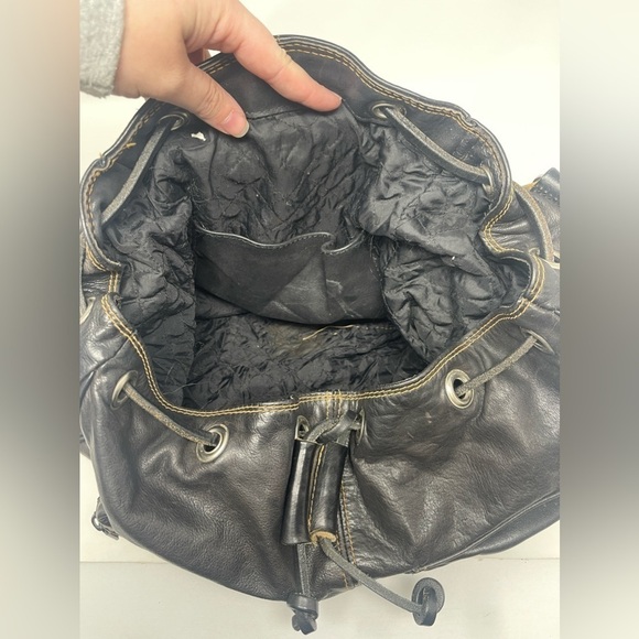 RUGBY CANADA Pebbled Leather Convertible Backpack - Picture 7 of 10